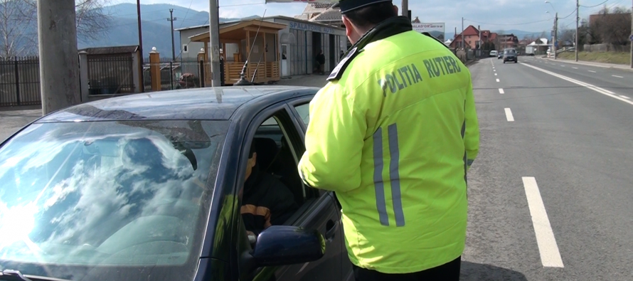 3 șoferi ”aghezmuiți” s-au urcat la volan, dar au fost trași pe dreapta de polițiști