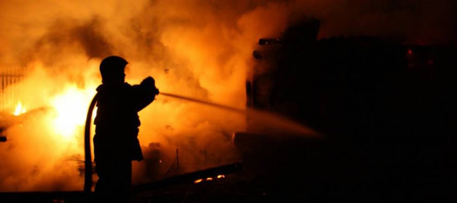 4 tone de furaje au ars în urma unui incendiu la o fânărie