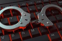 Nemţeni acuzaţi de fraudă informatică