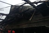 O anexă gospodărească din localitatea Scăricica a luat foc de la un scurtcircuit