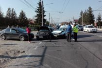 Accident rutier cu victimă încarcerată la Dumbrava Roşie