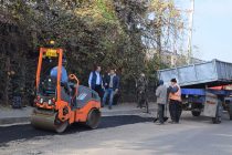 Asfaltările şi reparaţiile străzilor programate pentru acest an în municipiul Piatra Neamţ se apropie de final