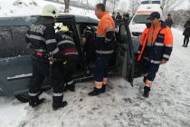 Accident între un TIR și un autoturism cu 4 victime, în localitatea Oglinzi