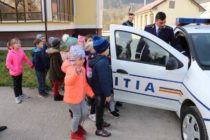 Polițiștii din Bicaz au fost vizitați de elevi, în cadrul programului ”Școala Altfel”