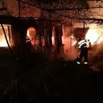 incendiu locuinta batran lumanare aprinsa (1)