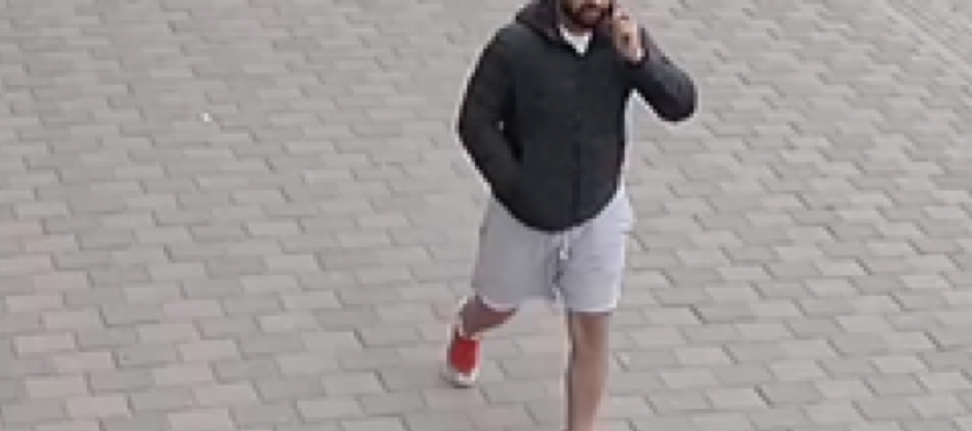 Căutat de polițiști pentru că a amenințat o persoană cu un cuțit