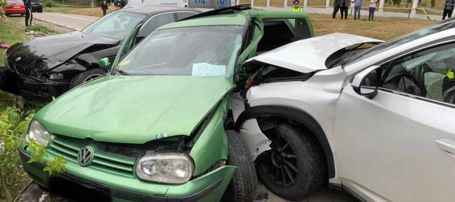Cum s-a petrecut accidentul de la Dulcești în care au fost implicate 3 autoturisme