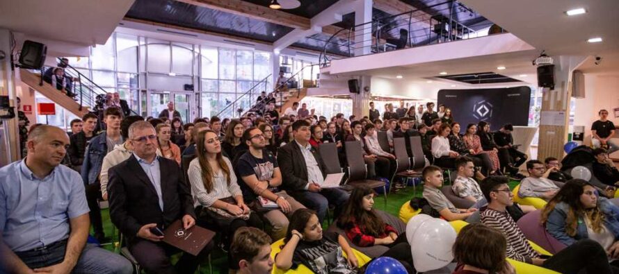 Digital Nation – Program de dezvoltare a competențelor digitale pentru tineri