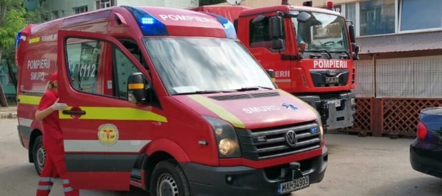 Incendiu la bloc de pe strada Ana Ipătescu din Piatra Neamț