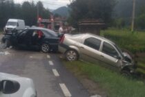 Accident rutier cu 3 victime la Bicaz, o fată de 14 ani a rămas încarcerată