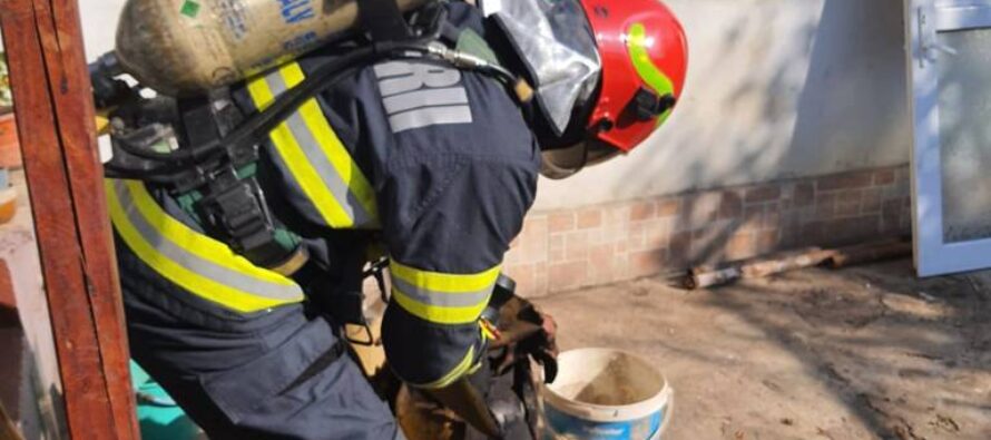 O butelie a explodat într-o locuință din Piatra Neamț