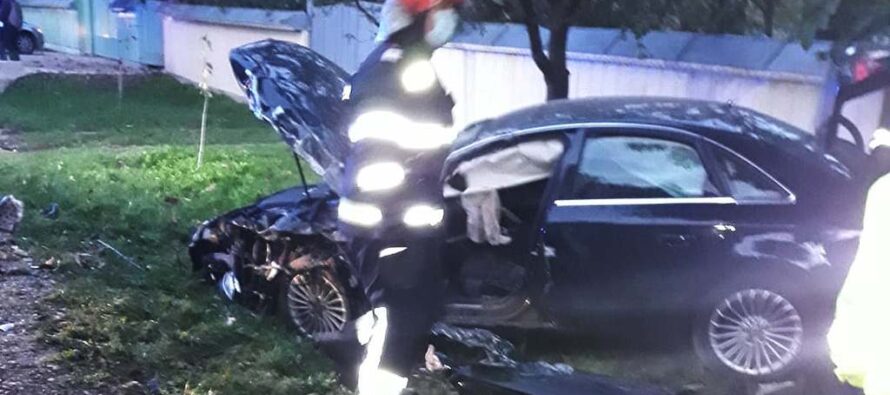 Accident rutier între un TIR și un autoturism la Petricani