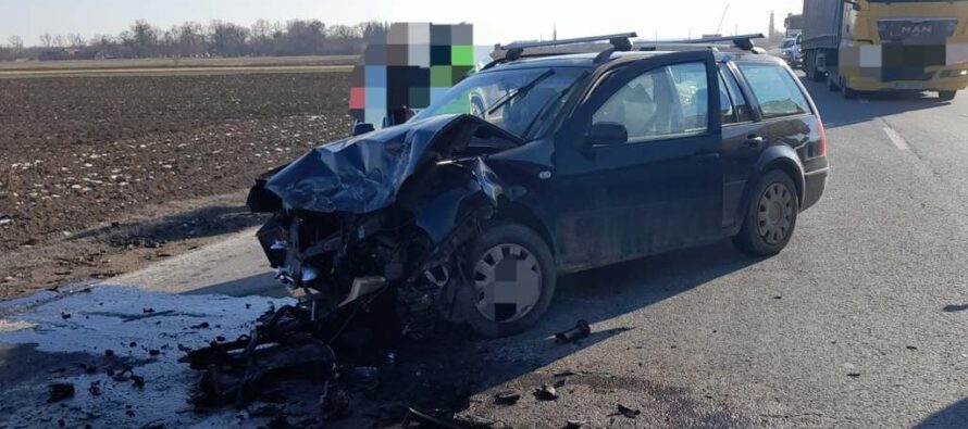 Accident rutier între 2 autoturisme în comuna Horia. 4 persoane au fost rănite.