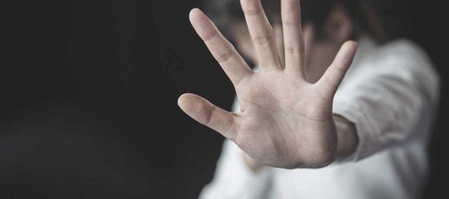 A agresat sexual două fetițe și va petrece 6 ani și 8 luni la închisoare