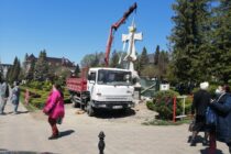 IPS Teofan vine la Piatra Neamț pentru a sfinți Troița dedicată martirilor din temnițele comuniste