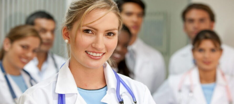 În data de 12 mai este celebrată Ziua Internațională a Asistenților Medicali