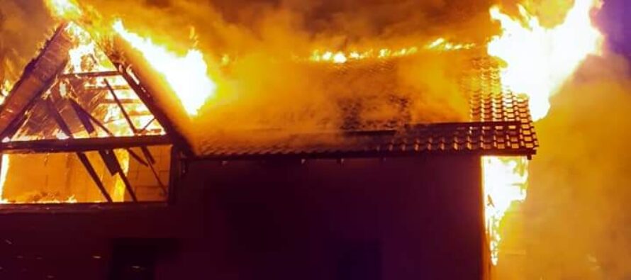 Locuință din Bodești incendiată intenționat noaptea trecută
