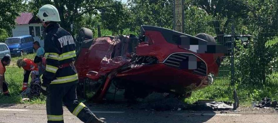 Accident rutier la Agapia, 2 persoane au fost rănite