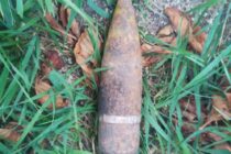 A găsit un proiectil neexplodat și l-a dus în sediul poliției din Tg. Neamț