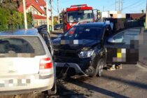 2 autoturisme s-au tamponat în comuna Dumbrava Roșie, un bărbat a fost rănit