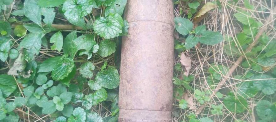 Un adolescent a descoperit un proiectil neexplodat într-o pădure din Boghicea