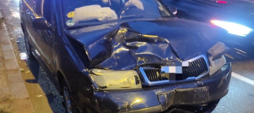 Accident rutier cu 3 autoturisme avariate în municipiul Piatra Neamț