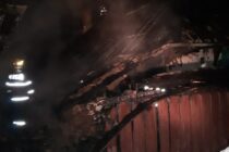 Incendiu puternic la o gospodărie din Tg. Neamț