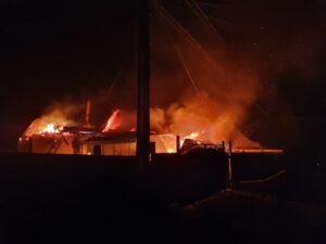 incendiu casa oglinzi cos de fum (2)