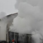 incendiu camera tehnica locuinta Roman (3)