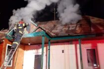 Acoperișul unei locuințe din Bodești a ars din cauza unui coș de fum defect