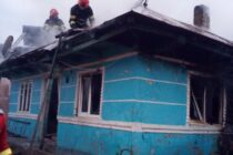 Incendiu la o locuință din comuna Valea Ursului