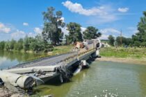 Podul de la Luțca s-a prăbușit, 2 autocamioane au fost avariate