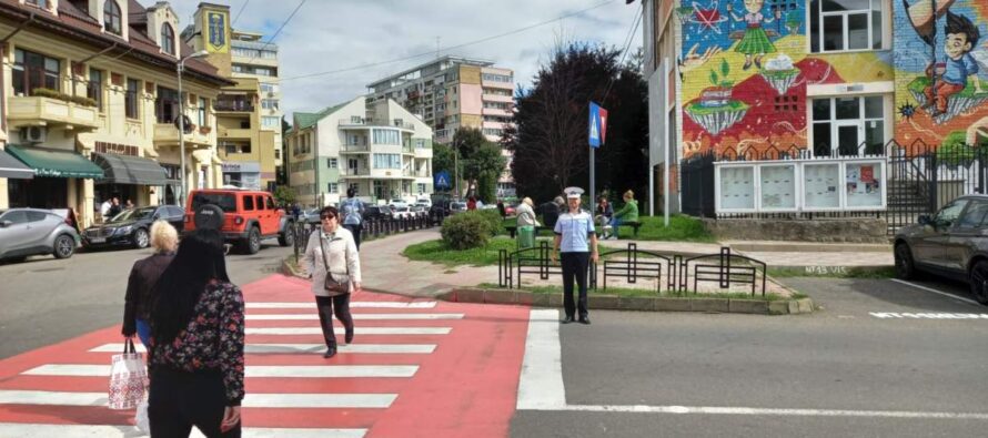 Polițiștii locali vor asigura fluidizarea traficului lângă școli și alte zone aglomerate din Piatra Neamț