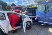3 autoturisme avariate în urma unui accident rutier în municipiul Piatra Neamț