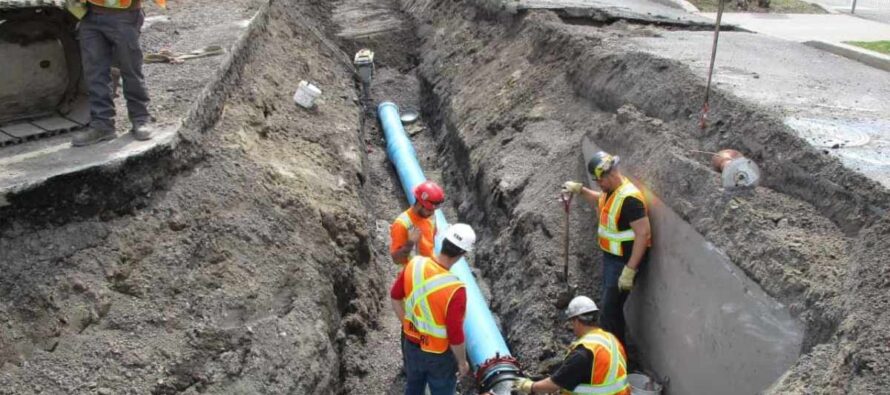 Încep lucrările la rețeaua de apă și canalizare din Piatra Neamț