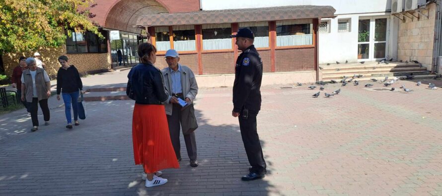 Campanie pentru a determina cetățenii să nu mai ofere bani persoanelor care apelează la mila publică!