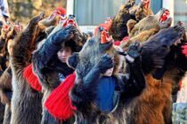 Festivalul de datini şi obiceiuri de iarnă „Steaua sus răsare”, bucurie pentru mii de nemțeni