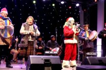 ACSE „Costache Lupu“, grupul folk „Eu cred“ și Fanfara de la 10 Prăjini merg cu uratul și colindatul