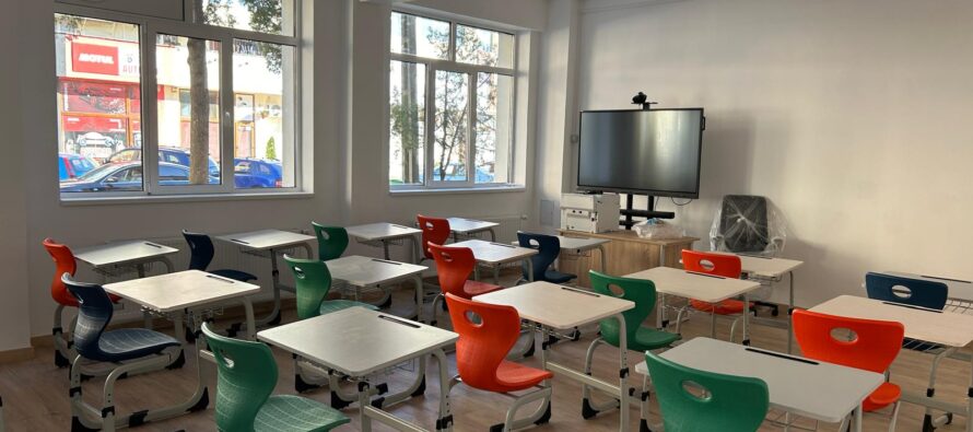 Elevii Școlii nr. 8 vor reveni la cursuri în clasele unității renovate